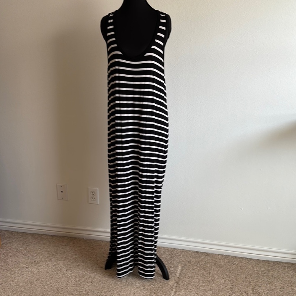 J. Crew Black and White Sleeveless Scoop Neck Maxi Sundress